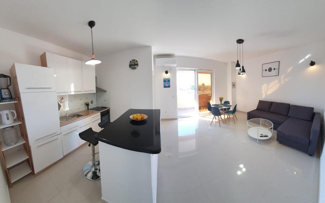 Apartman Petar ราชานาส ภายนอก รูปภาพ