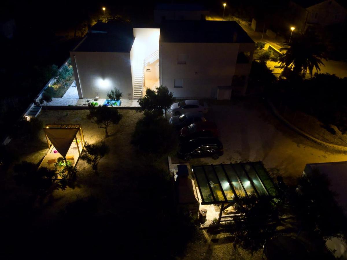 Apartman Petar ราชานาส ภายนอก รูปภาพ